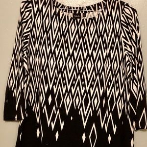 XL RAFAELLA  3/4 sleeve longer length.